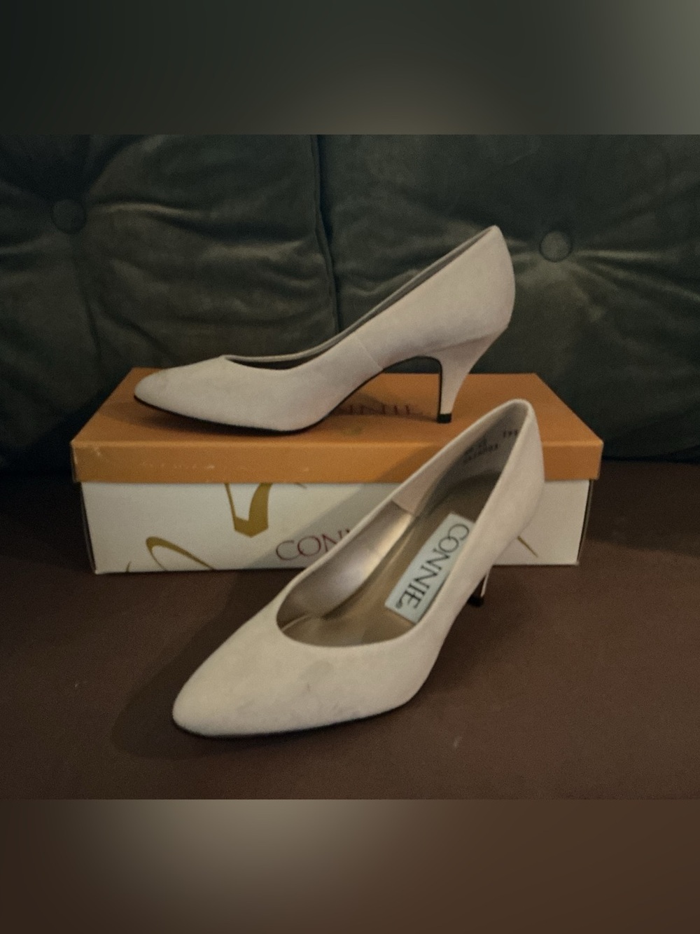 Connie Women's Pointed Toe Kitten Heels in Light Beige Suede